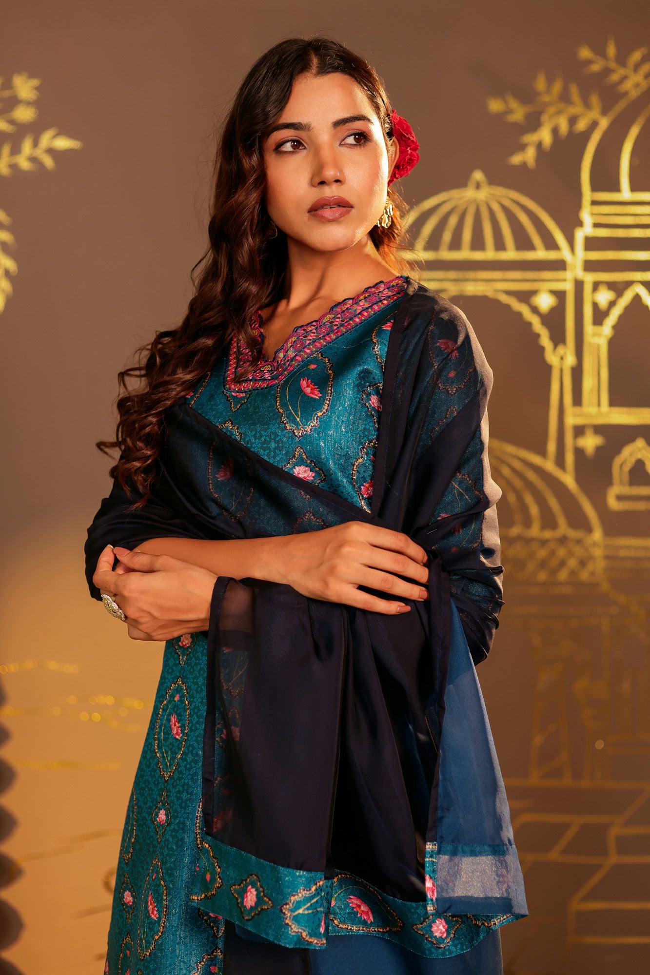 Neela Kamal Kurta Set