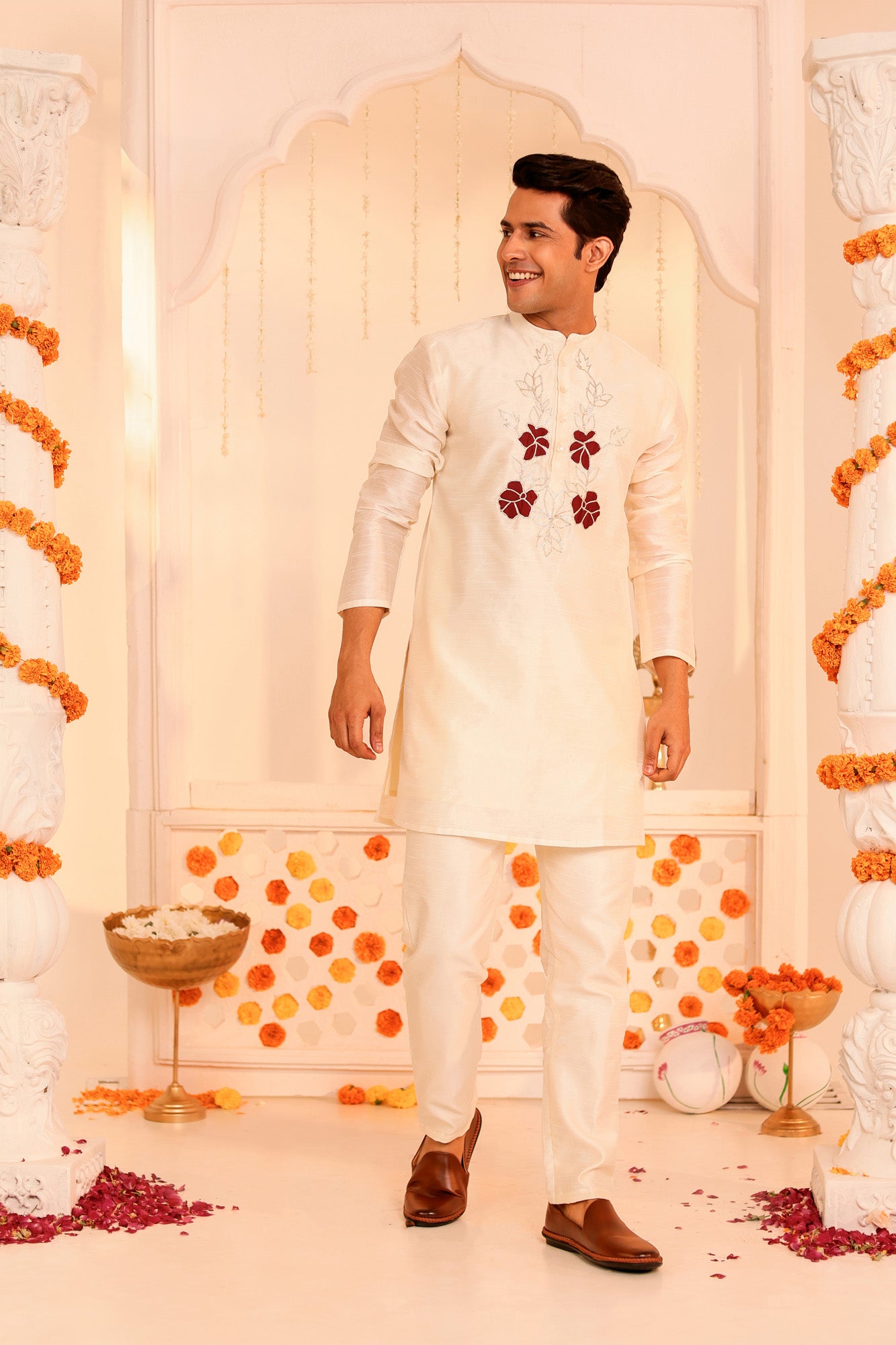 White Embroidered Ustav Mens Kurta Pajama