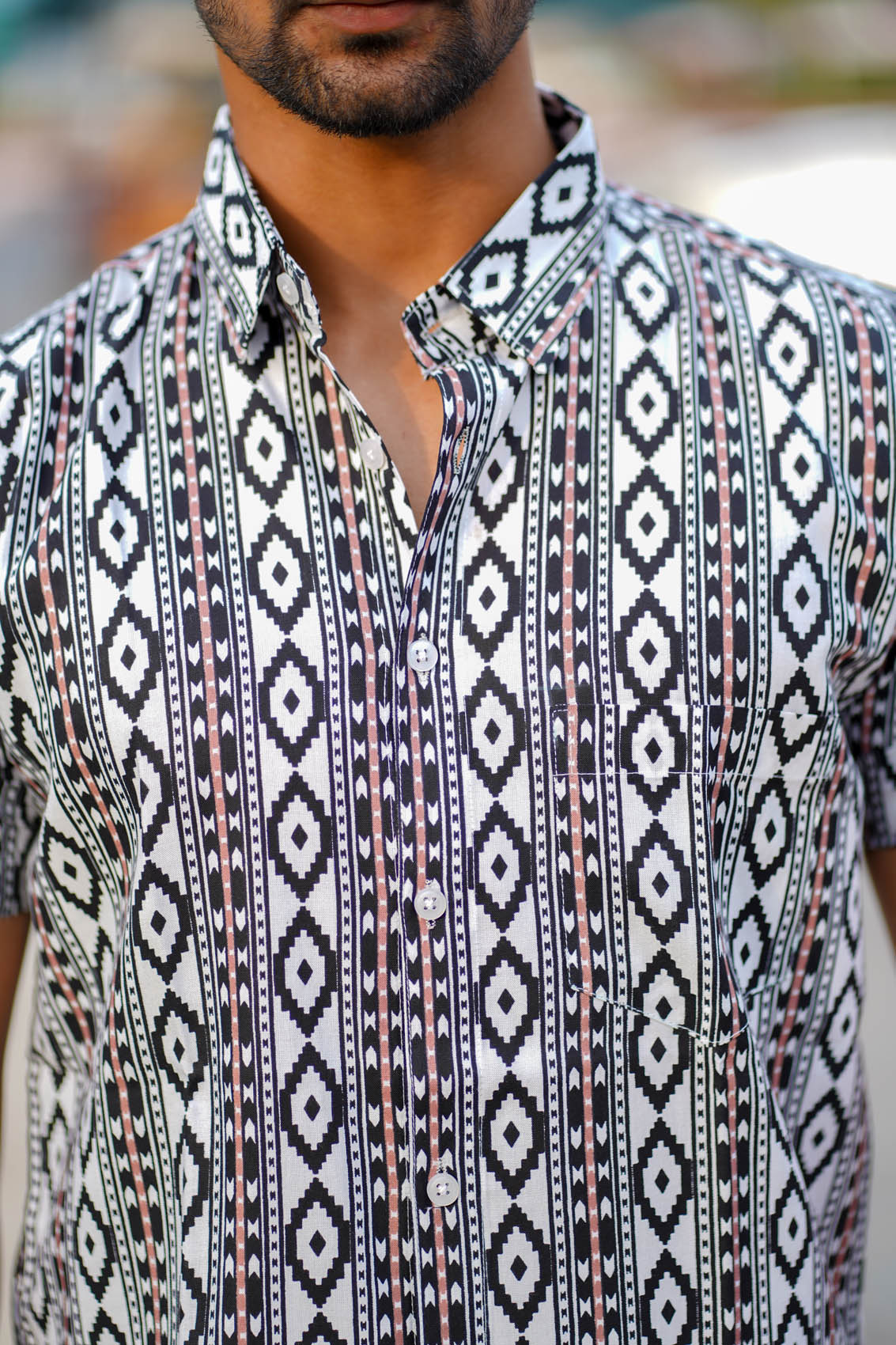 Hippi Monochrome Printed Men Shirt