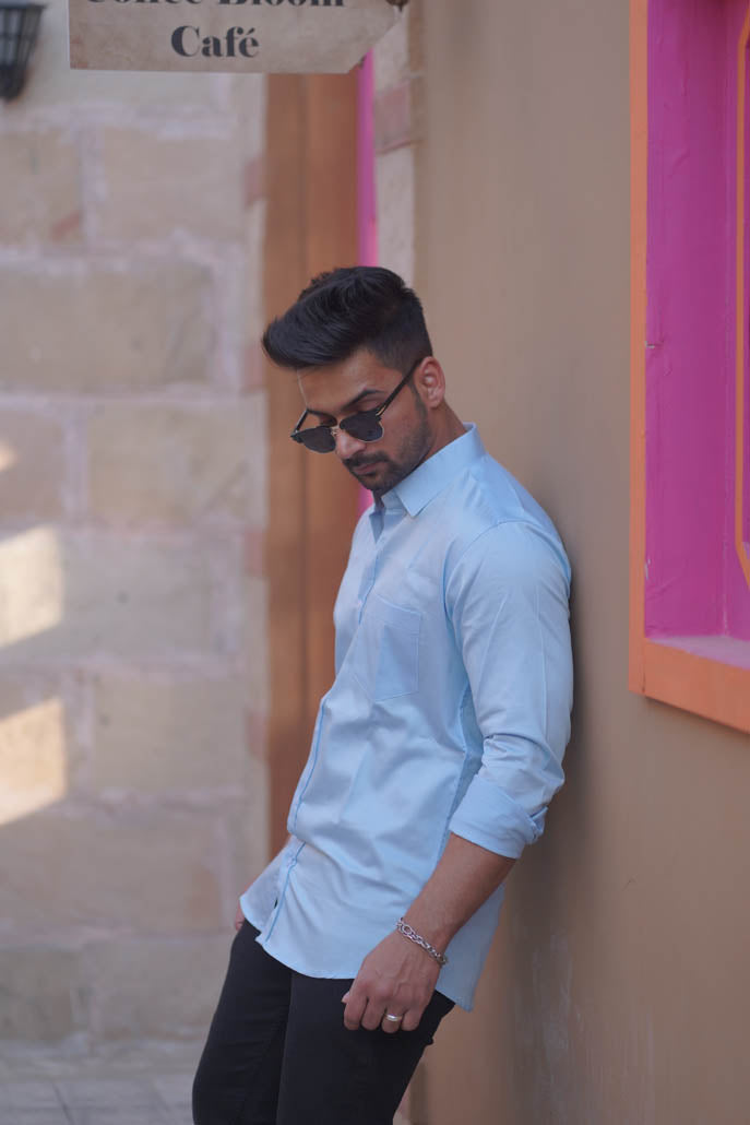 Men Solid Causal Light Blue Shirt